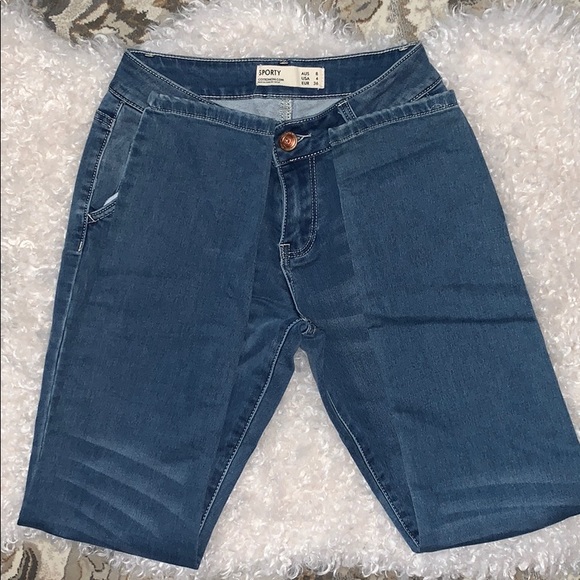 Sporty - Picture 2 of 6